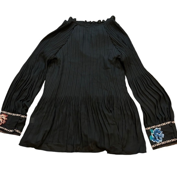 Spense Black pleated long sleeve embroidered floral blouse 2x - Picture 2 of 4